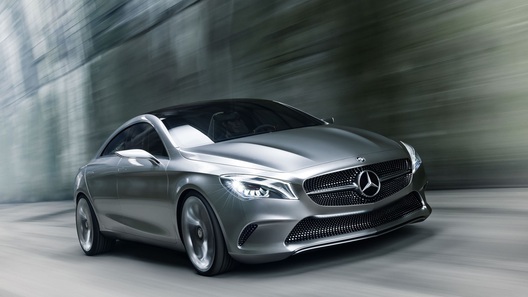 Mercedes-Benz реанимирует забытое имя для большого четырехдверного купе