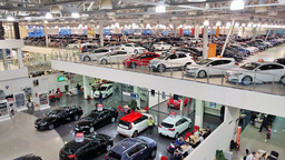 Две сотни моделей автомобилей покинули российский рынок