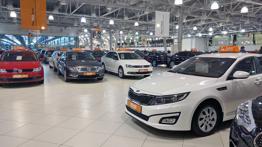 Продажи подержанных автомобилей в России снова выросли