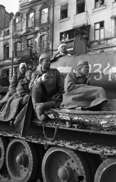Как Советские войска Рейхстаг штурмовали
