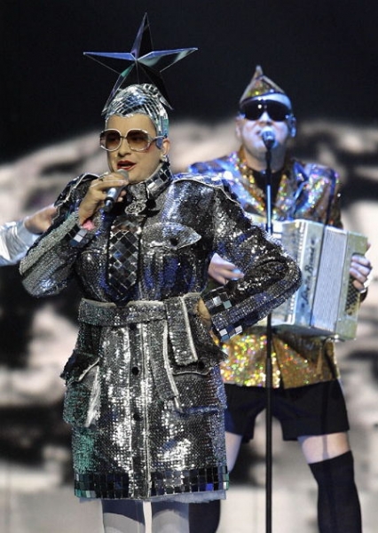 Самые чокнутые наряды в истории конкурса Евровидение
