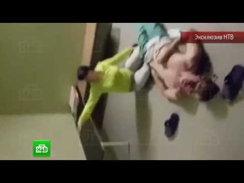 Опубликовано видео жестокого избиения врача в подмосковной больнице
