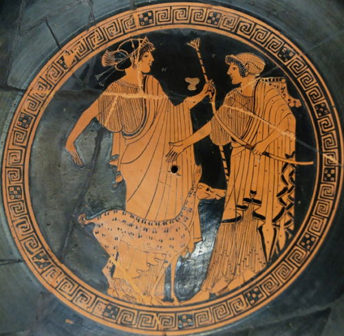 Страшная традиция: зачем в Древней Греции убивали некрасивых людей
