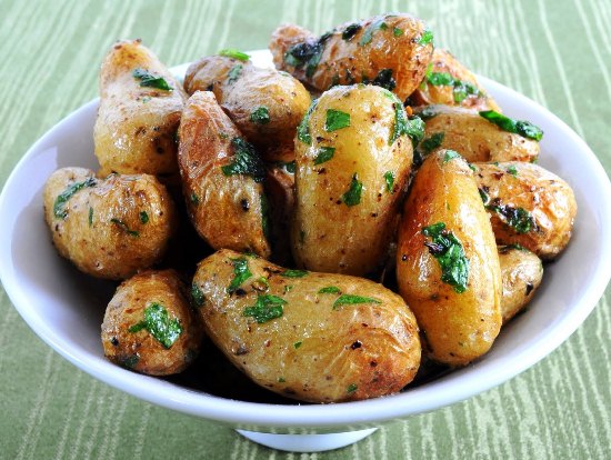 Картофель, запеченный в мундире