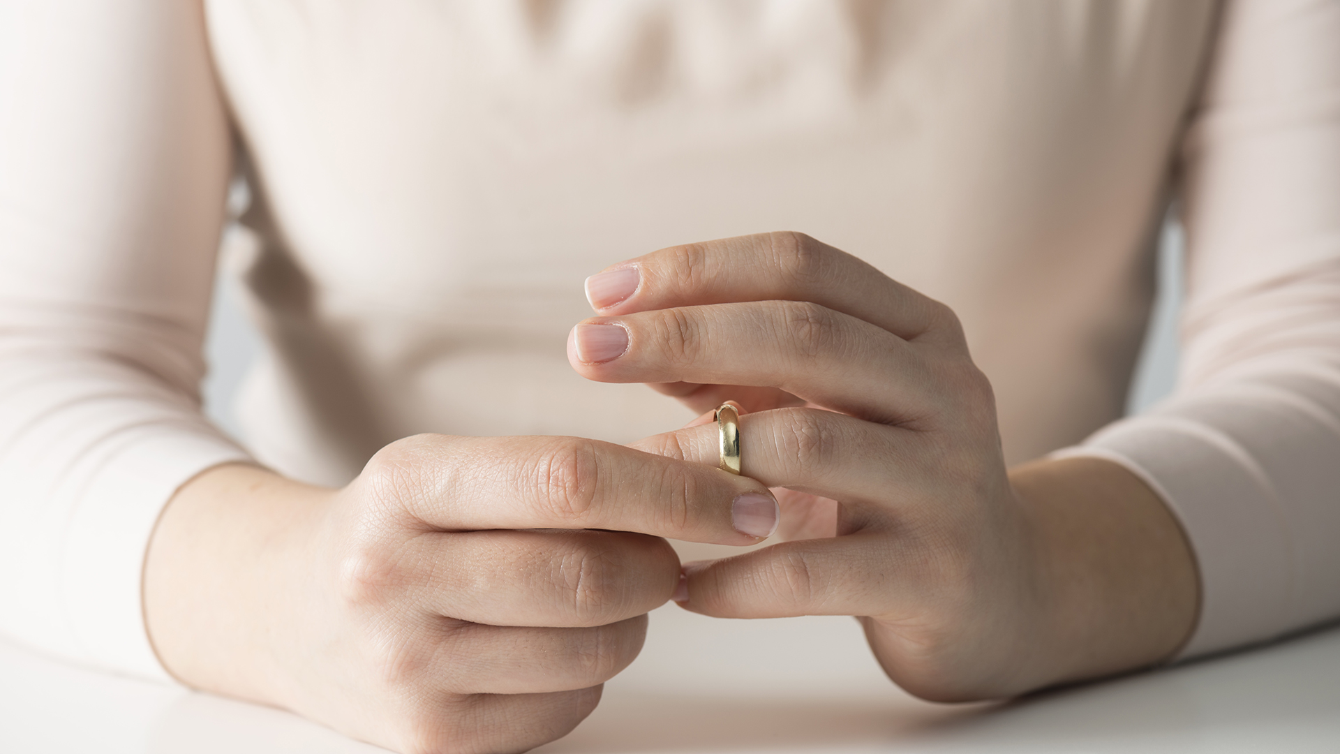 7 причин, по которым мужчины не носят обручальные кольца