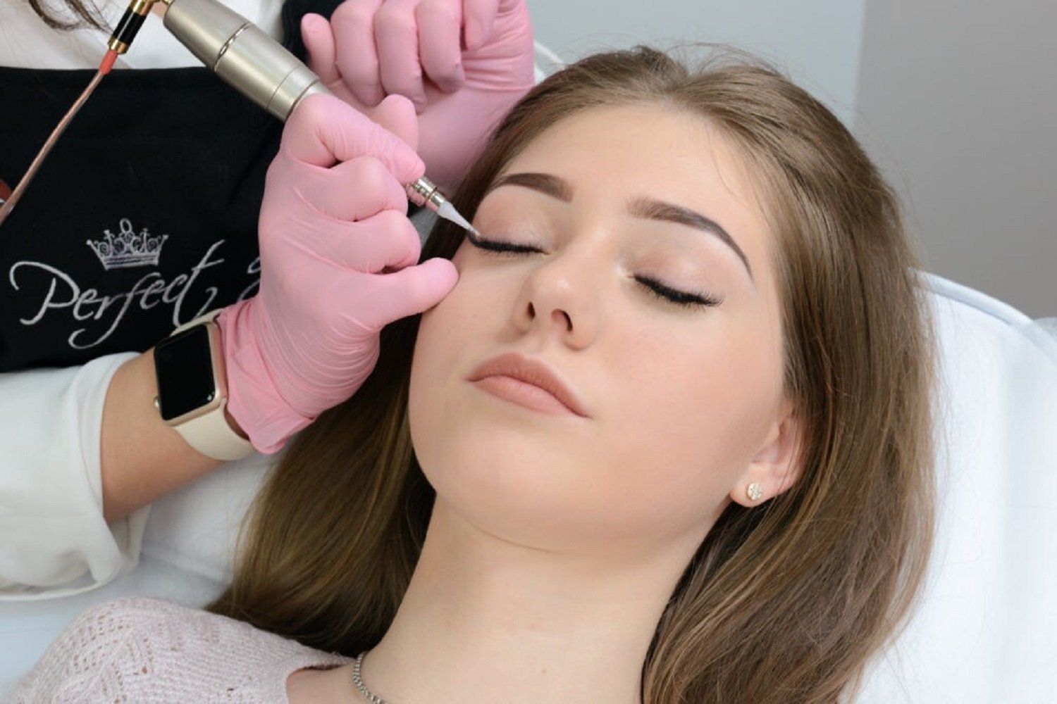Исправление перманентного макияжа: эффективная коррекция и улучшение результатов