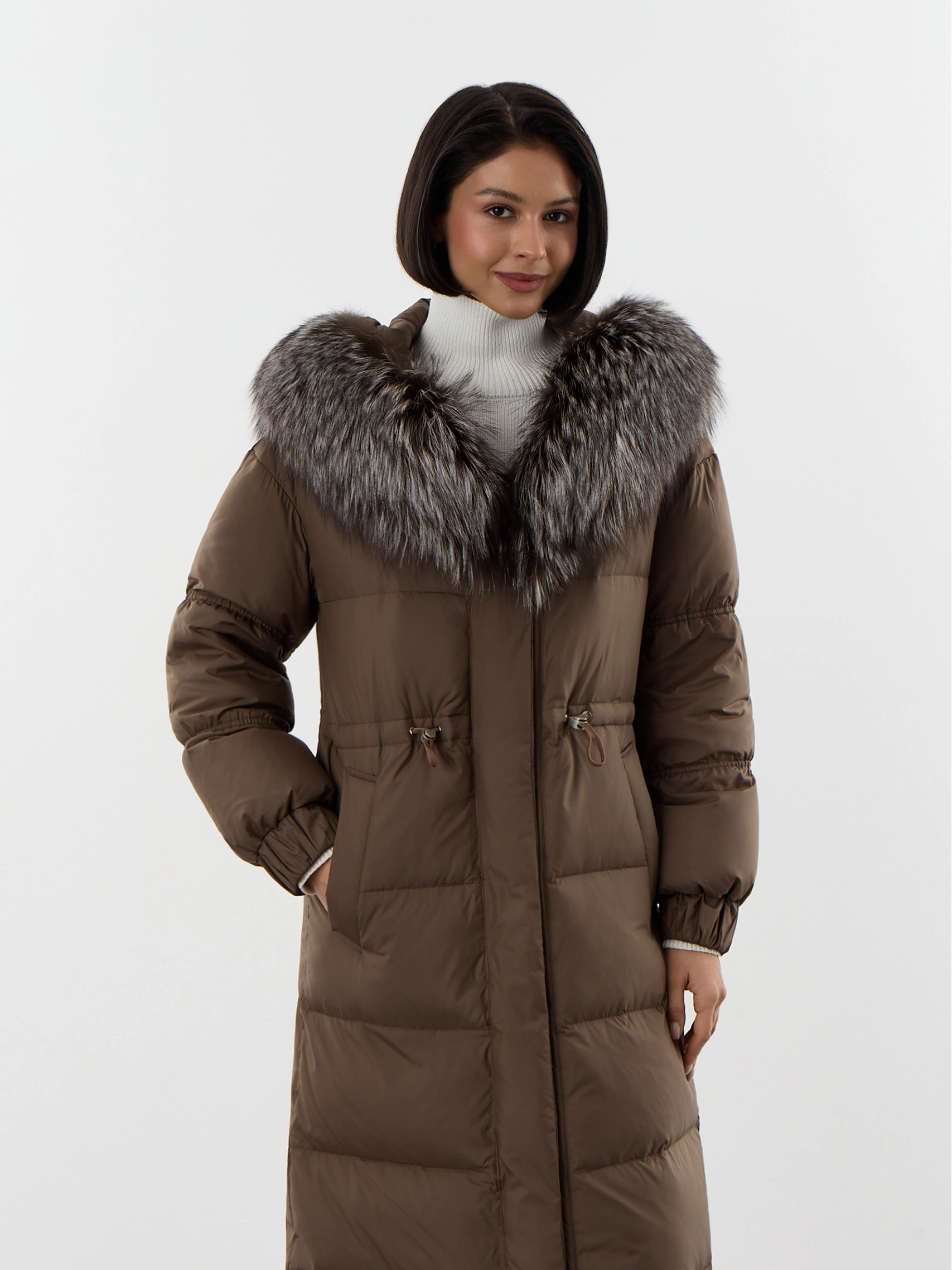 Женские пуховики: полный гид по выбору, стилю и уходу