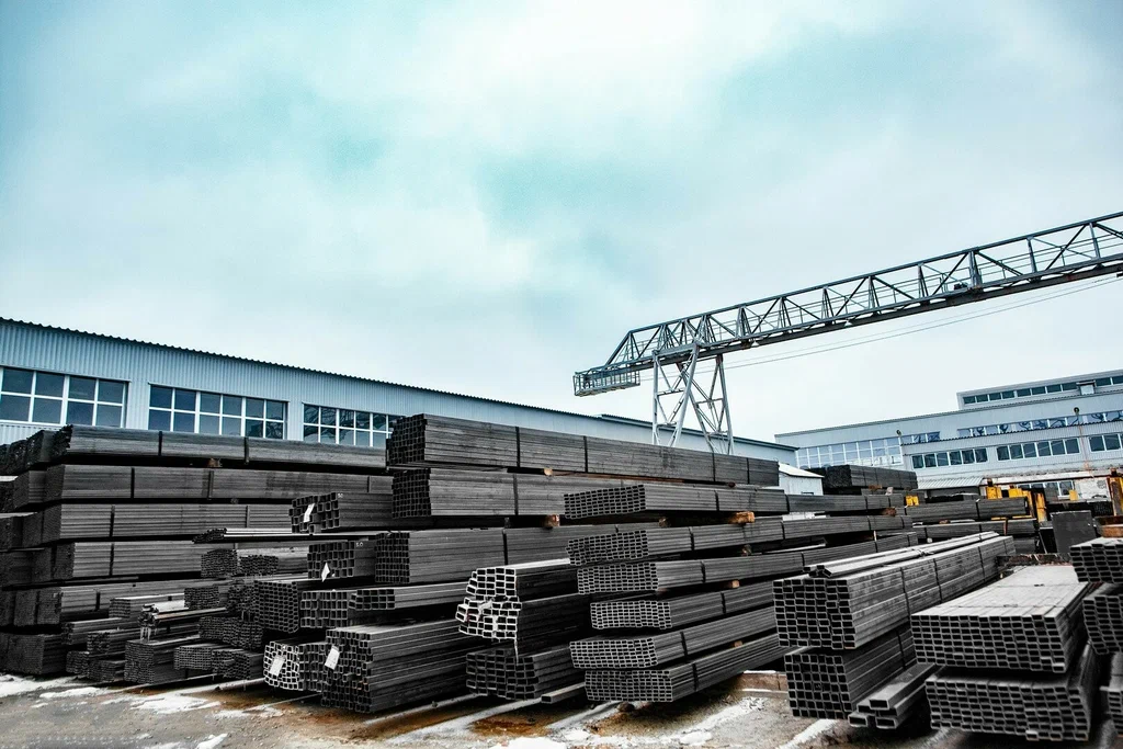 Что такое металлобаза: какие материалы там можно найти